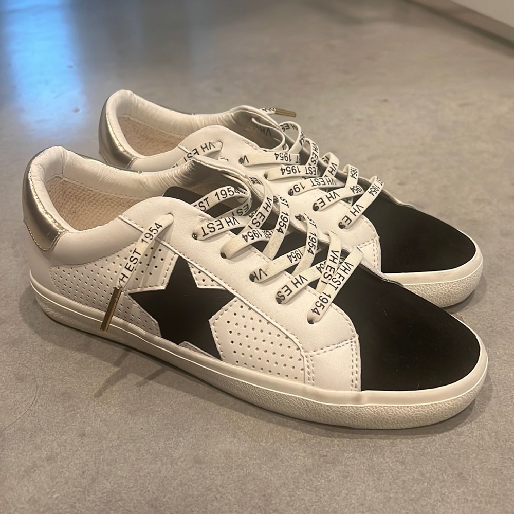 Vintage Havana sneakers size 8.5 brand new never worn